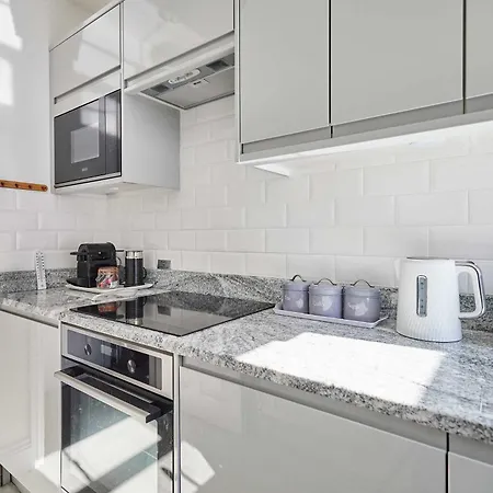 Host & -the Captain's Loft