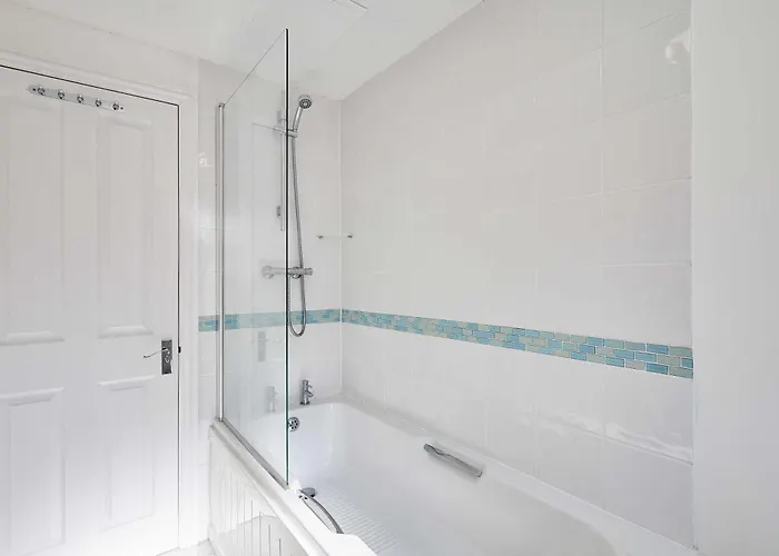 Host & -the Captain's Loft